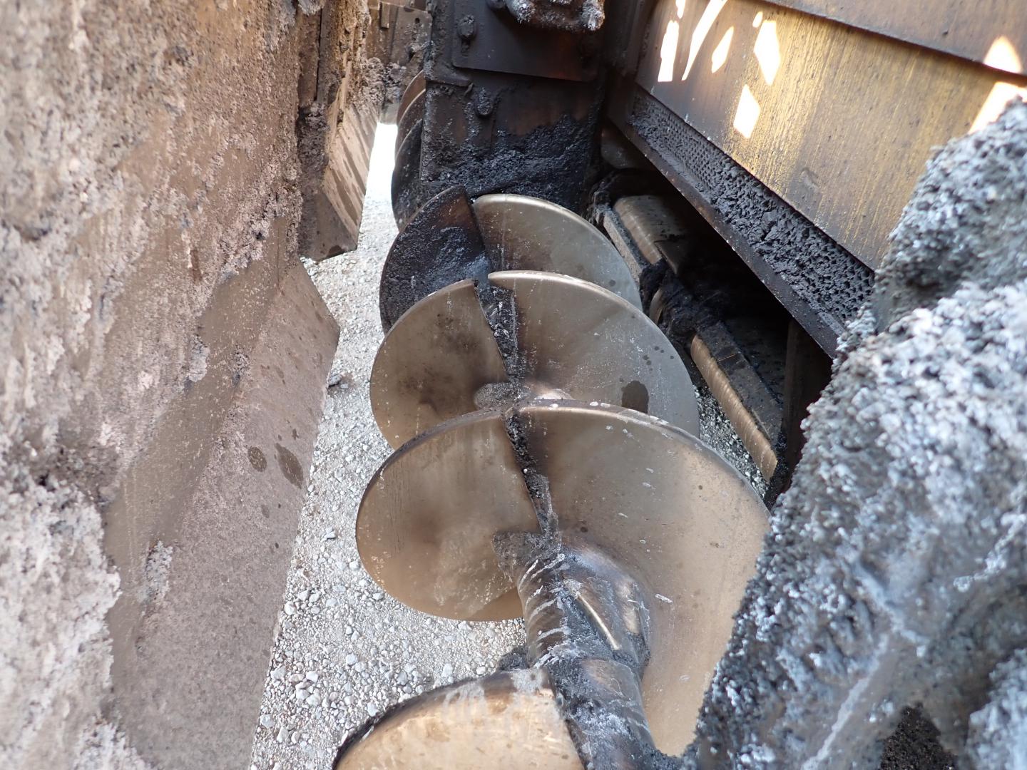 ./imagenes/INVOICE/2019/16497/PAVIMENTADORA VOLVO_P7110 (5).JPG